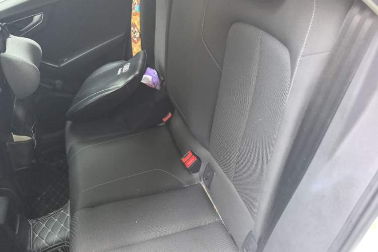 Used Audi Q2L 2018 35 TFSI Launch Exclusive Edition China V Left Rear Seat