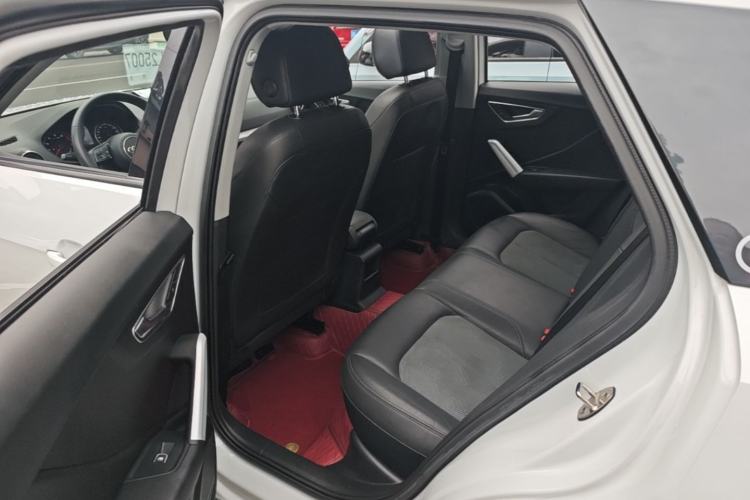 Used Audi Q2L 2018 35 TFSI Fashionable & Elegant Version China VI Emission Standard Left Rear Seat