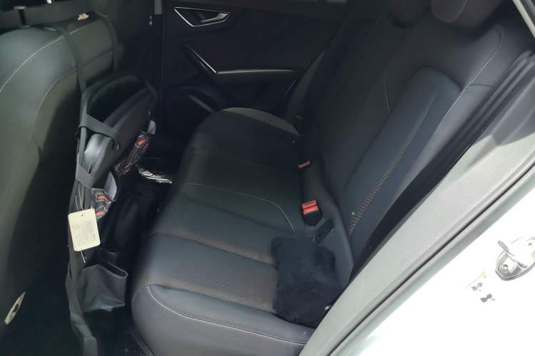 Used Audi Q2L 2018 35 TFSI Launch Exclusive Edition China V Left Rear Seat