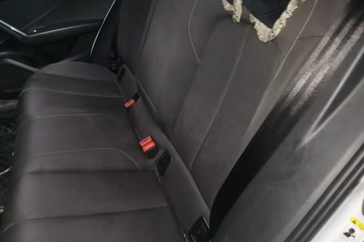 Used Audi Q2L 2018 35 TFSI Launch Exclusive Edition China V Left Rear Seat