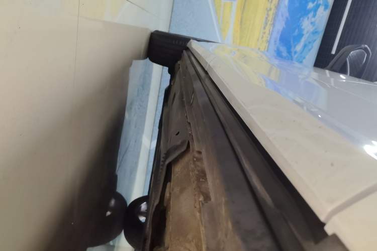 Used Audi Q2L 2018 35 TFSI Fashionable & Elegant Version China VI Emission Standard Left Side Sill