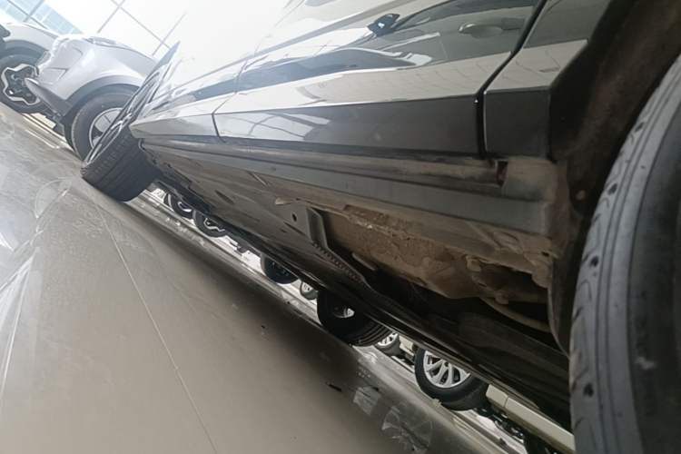 Used Audi Q2L 2018 35 TFSI Fashion Dynamic Version China VI Emission Standard Left Side Sill