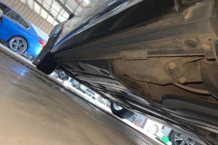 Used Audi Q2L 2018 35 TFSI Launch Exclusive Edition China VI Left Side Sill