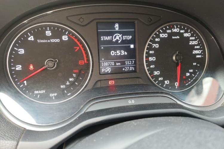 Used Audi Q2L 2018 35 TFSI Fashion Dynamic Version China V Emission Standard Odometer Close Up