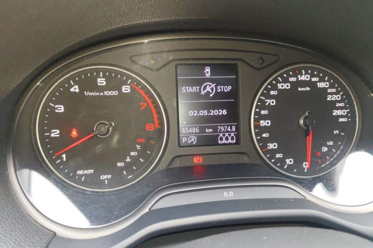 Used Audi Q2L 2018 35 TFSI Fashion Dynamic Version China VI Emission Standard Odometer Close Up