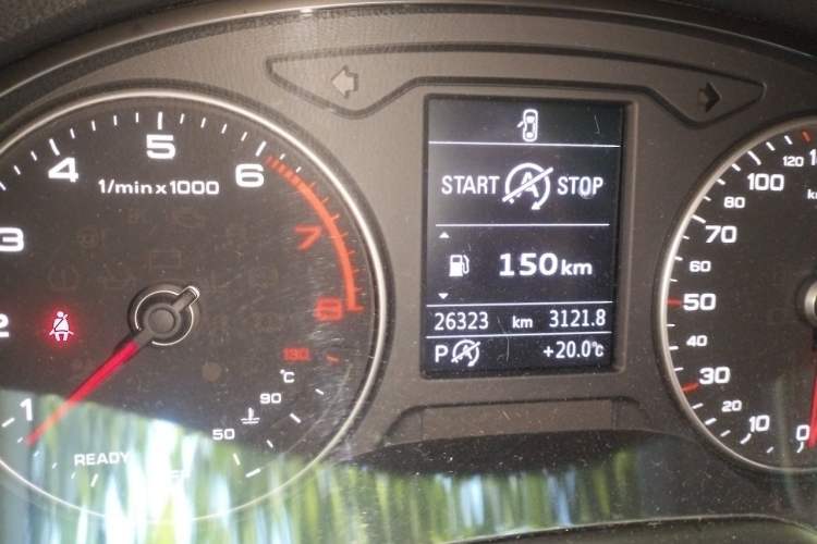 Used Audi Q2L 2018 35 TFSI Fashion Elegant Version China V Odometer Close Up