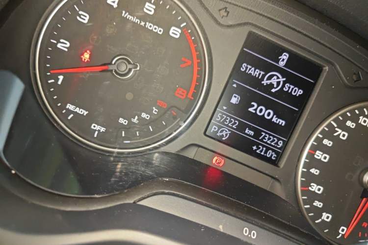 Used Audi Q2L 2018 35 TFSI Fashion Dynamic Version China VI Emission Standard Odometer Close Up