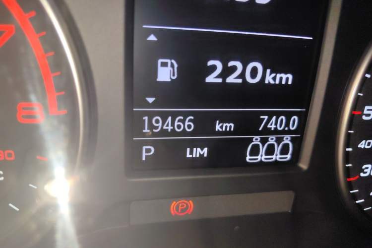Used Audi Q2L 2018 35 TFSI Launch Exclusive Edition China VI Odometer Close Up