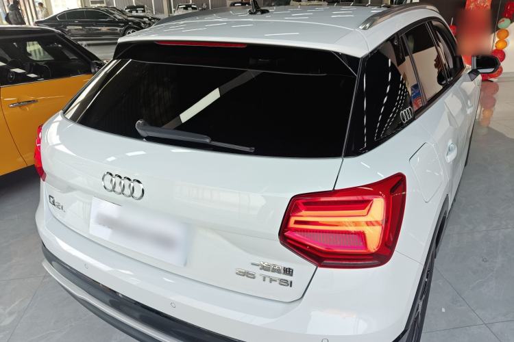 Used Audi Q2L 2018 35 TFSI Launch Exclusive Edition China VI Rear Right 45 Deg