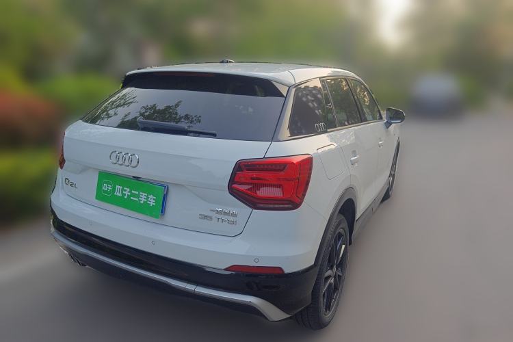 Used Audi Q2L 2018 35 TFSI Launch Exclusive Edition China VI Rear Right 45 Deg