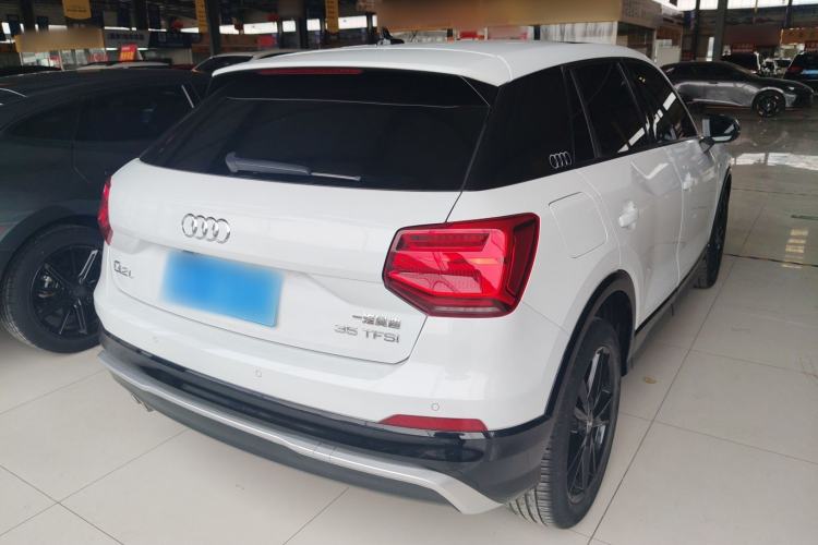 Used Audi Q2L 2018 35 TFSI Launch Exclusive Edition China VI Rear Right 45 Deg