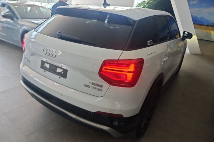 Used Audi Q2L 2018 35 TFSI Launch Exclusive Edition China VI Rear Right 45 Deg