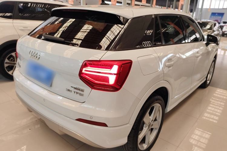 Used Audi Q2L 2018 35 TFSI Fashionable & Elegant Version China VI Emission Standard Rear Right 45 Deg
