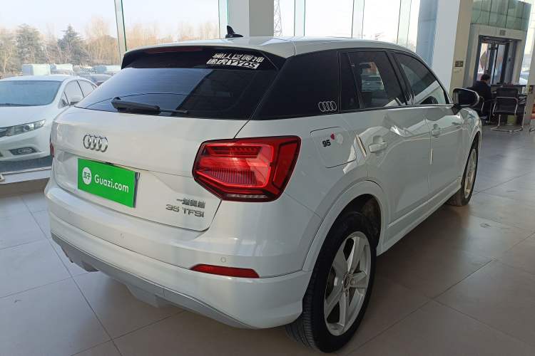 Used Audi Q2L 2018 35 TFSI Fashionable & Elegant Version China VI Emission Standard Rear Right 45 Deg