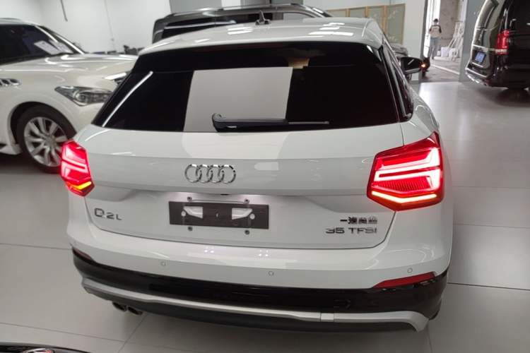 Used Audi Q2L 2018 35 TFSI Launch Exclusive Edition China VI Rear