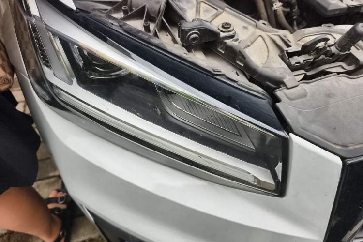 Used Audi Q2L 2018 35 TFSI Launch Exclusive Edition China V Right Front Headlight