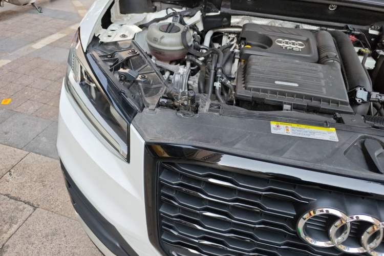 Used Audi Q2L 2018 35 TFSI Launch Exclusive Edition China V Right Front Headlight