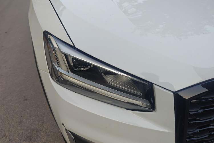 Used Audi Q2L 2018 35 TFSI Launch Exclusive Edition China VI Right Front Headlight