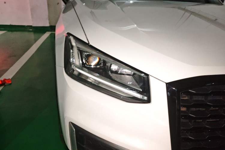 Used Audi Q2L 2018 35 TFSI Launch Exclusive Edition China V Right Front Headlight