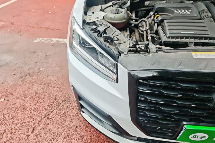 Used Audi Q2L 2018 35 TFSI Launch Exclusive Edition China V Right Front Headlight