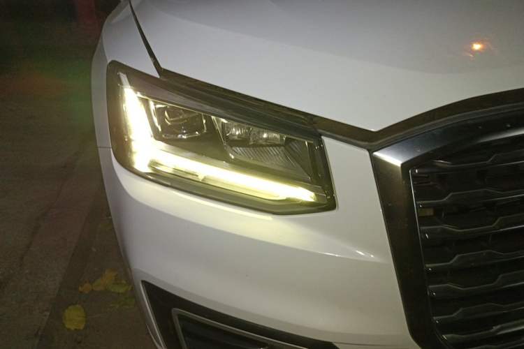 Used Audi Q2L 2018 35 TFSI Fashion Elegant Version China V Right Front Headlight