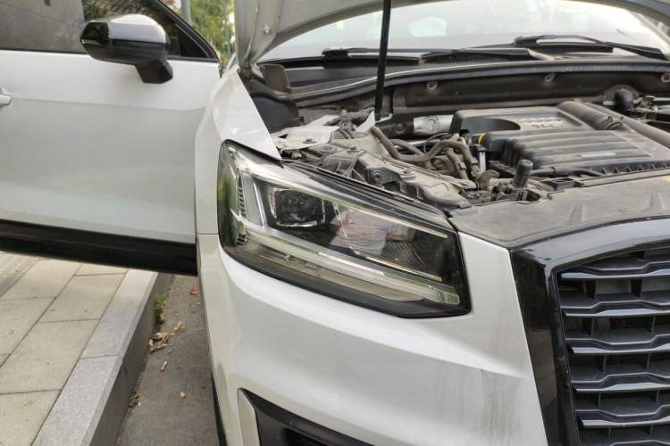 Used Audi Q2L 2018 35 TFSI Launch Exclusive Edition China VI Right Front Headlight