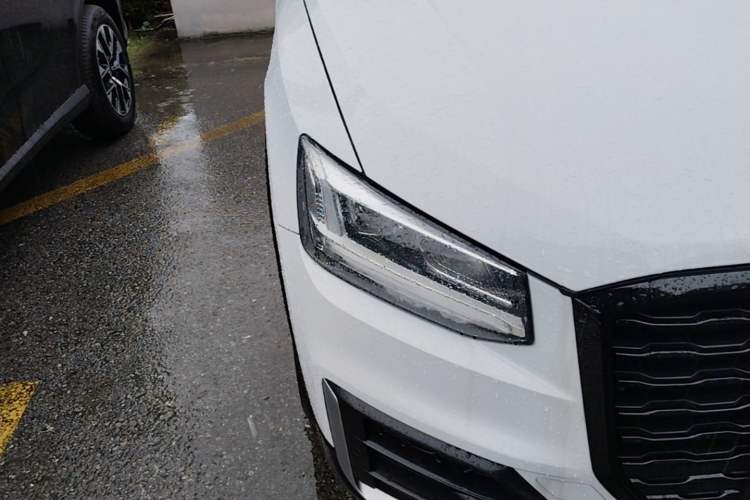 Used Audi Q2L 2018 35 TFSI Fashion Dynamic Version China VI Emission Standard Right Front Headlight
