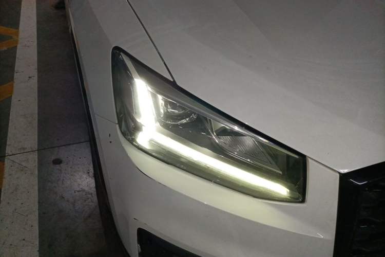 Used Audi Q2L 2018 35 TFSI Launch Exclusive Edition China V Right Front Headlight