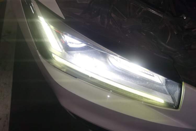 Used Audi Q2L 2018 35 TFSI Launch Exclusive Edition China V Right Front Headlight