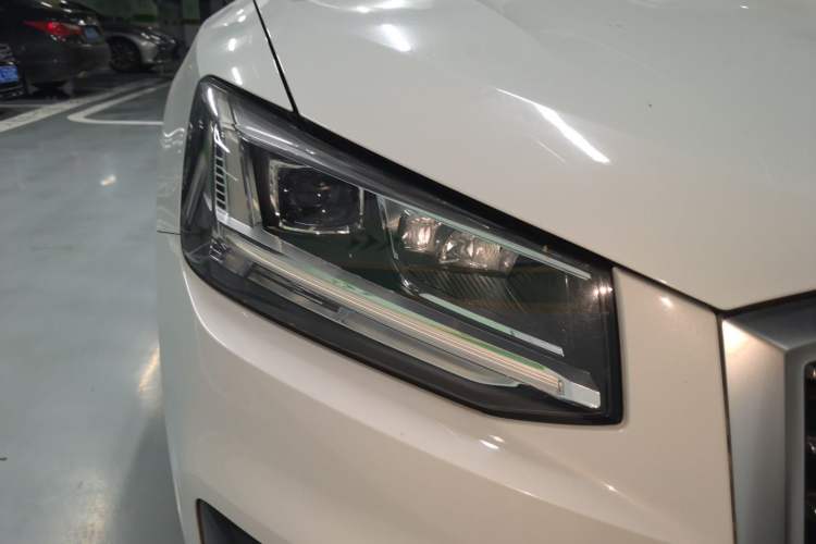 Used Audi Q2L 2018 35 TFSI Fashion Elegant Version China V Right Front Headlight