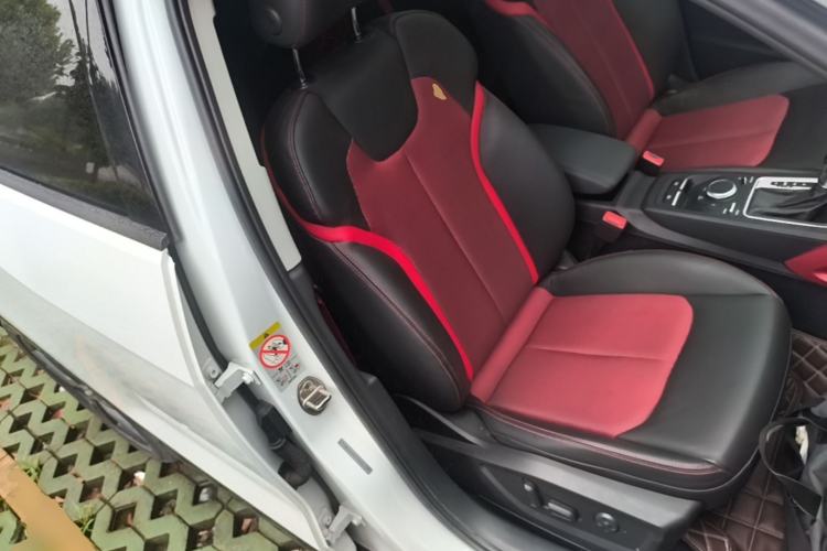 Used Audi Q2L 2018 35 TFSI Fashion Dynamic Version China VI Emission Standard Right Front Seat