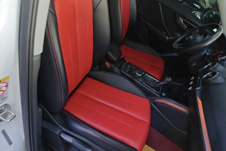 Used Audi Q2L 2018 35 TFSI Launch Exclusive Edition China V Right Front Seat