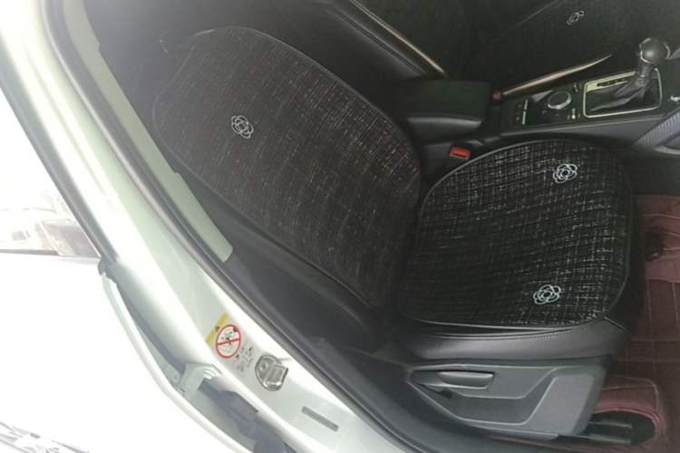 Used Audi Q2L 2018 35 TFSI Launch Exclusive Edition China VI Right Front Seat