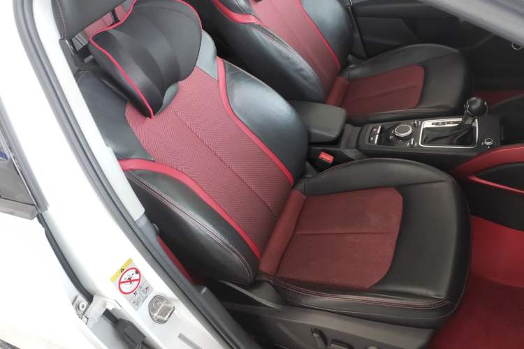 Used Audi Q2L 2018 35 TFSI Fashion Dynamic Version China VI Emission Standard Right Front Seat