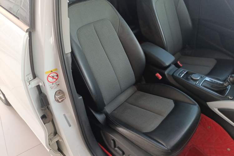 Used Audi Q2L 2018 35 TFSI Fashionable & Elegant Version China VI Emission Standard Right Front Seat