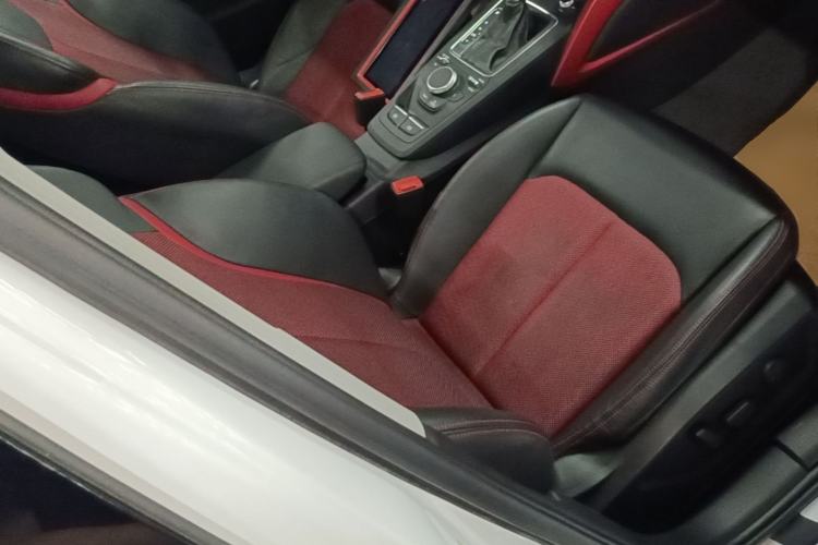 Used Audi Q2L 2018 35 TFSI Fashion Dynamic Version China VI Emission Standard Right Front Seat