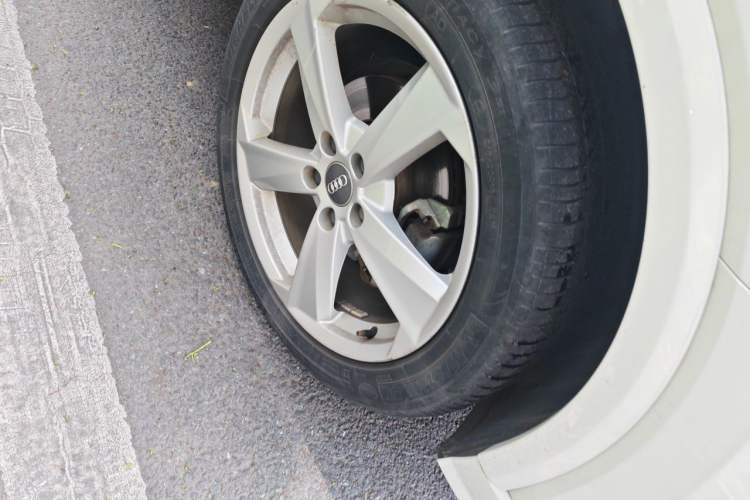 Used Audi Q2L 2018 35 TFSI Fashionable & Elegant Version China VI Emission Standard Right Front Wheel Hub