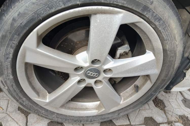 Used Audi Q2L 2018 35 TFSI Fashionable & Elegant Version China VI Emission Standard Right Front Wheel Hub