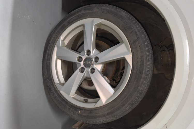 Used Audi Q2L 2018 35 TFSI Fashion Elegant Version China V Right Front Wheel Hub