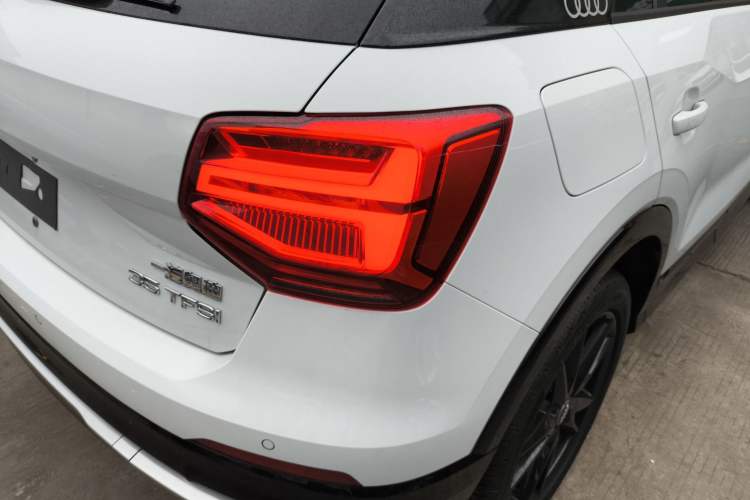 Used Audi Q2L 2018 35 TFSI Launch Exclusive Edition China VI Right Rear Taillight