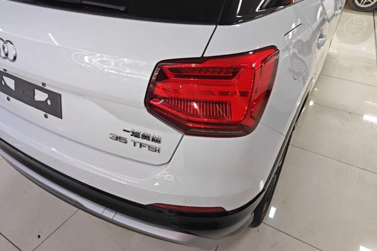 Used Audi Q2L 2018 35 TFSI Launch Exclusive Edition China VI Right Rear Taillight
