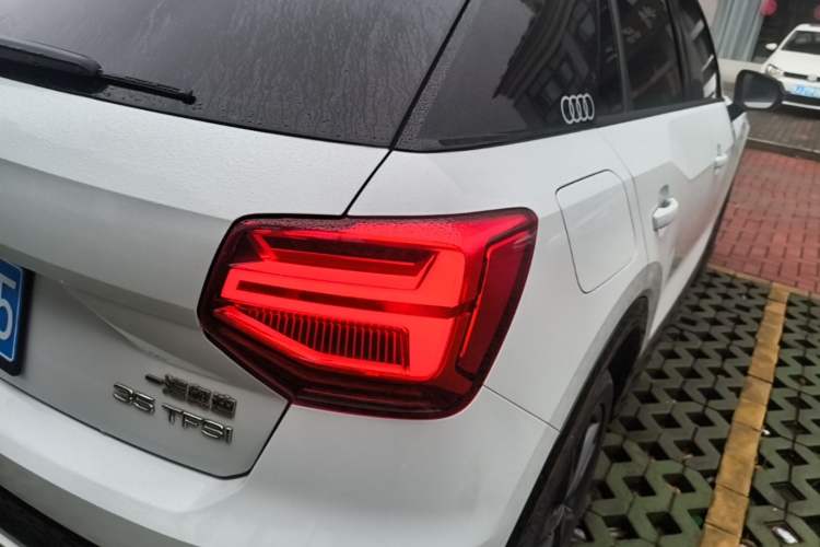 Used Audi Q2L 2018 35 TFSI Fashion Dynamic Version China VI Emission Standard Right Rear Taillight