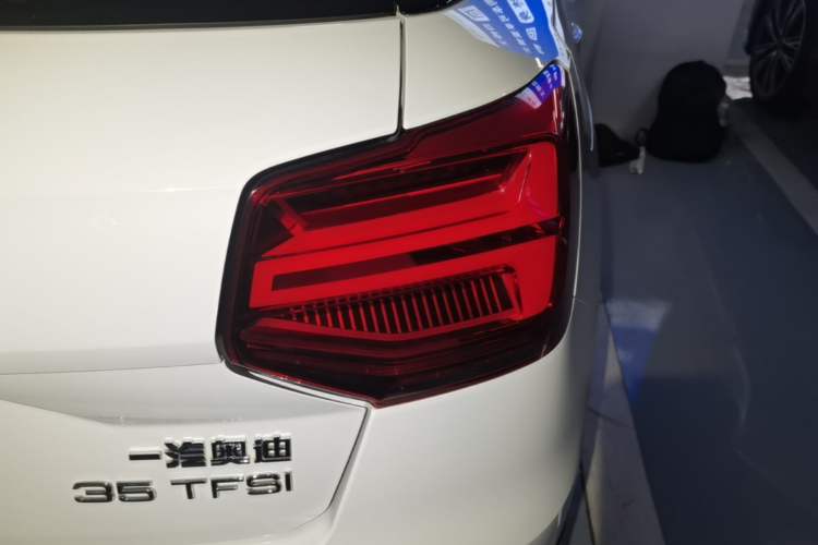 Used Audi Q2L 2018 35 TFSI Launch Exclusive Edition China VI Right Rear Taillight
