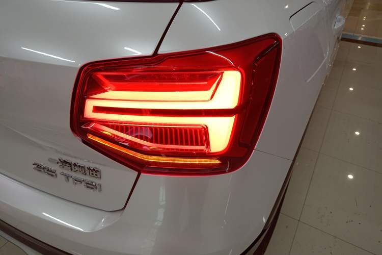 Used Audi Q2L 2018 35 TFSI Launch Exclusive Edition China VI Right Rear Taillight
