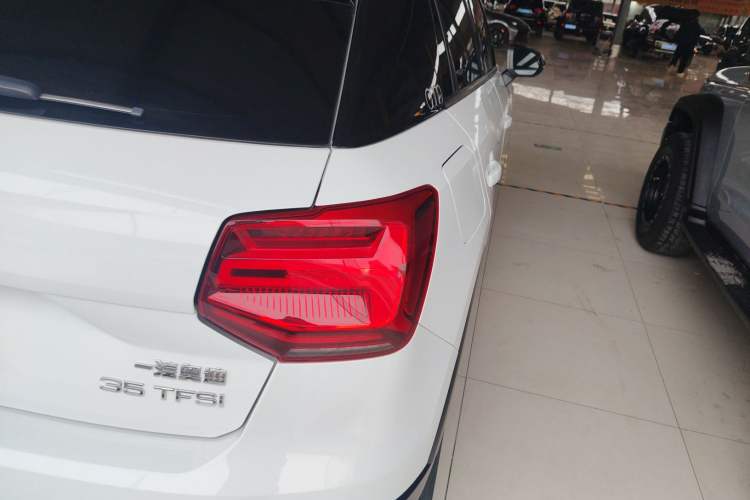 Used Audi Q2L 2018 35 TFSI Launch Exclusive Edition China VI Right Rear Taillight