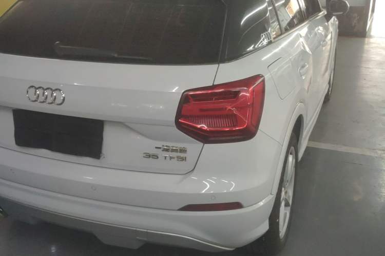 Used Audi Q2L 2018 35 TFSI Fashion Elegant Version China V Right Rear Taillight