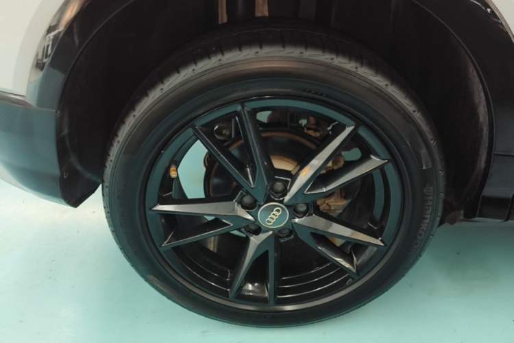 Used Audi Q2L 2018 35 TFSI Launch Exclusive Edition China V Right Rear Wheel Hub