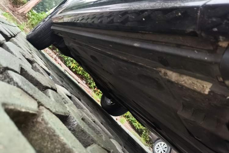 Used Audi Q2L 2018 35 TFSI Fashion Dynamic Version China VI Emission Standard Right Side Sill
