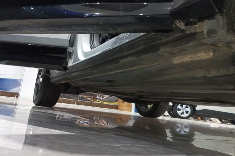 Used Audi Q2L 2018 35 TFSI Launch Exclusive Edition China VI Right Side Sill