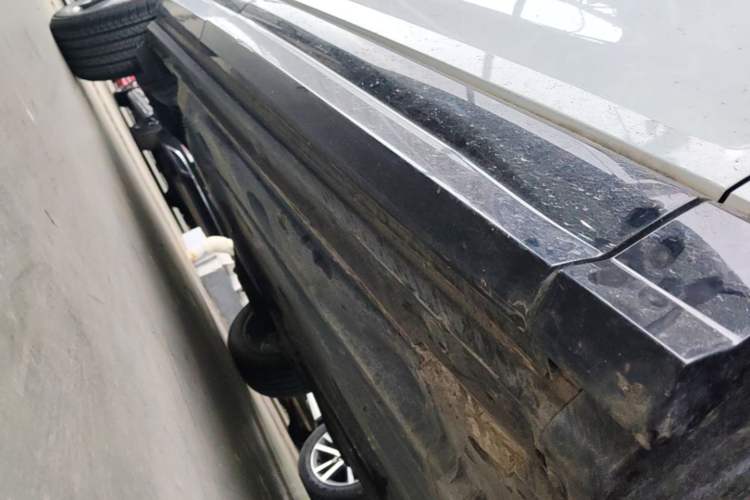 Used Audi Q2L 2018 35 TFSI Launch Exclusive Edition China V Right Side Sill